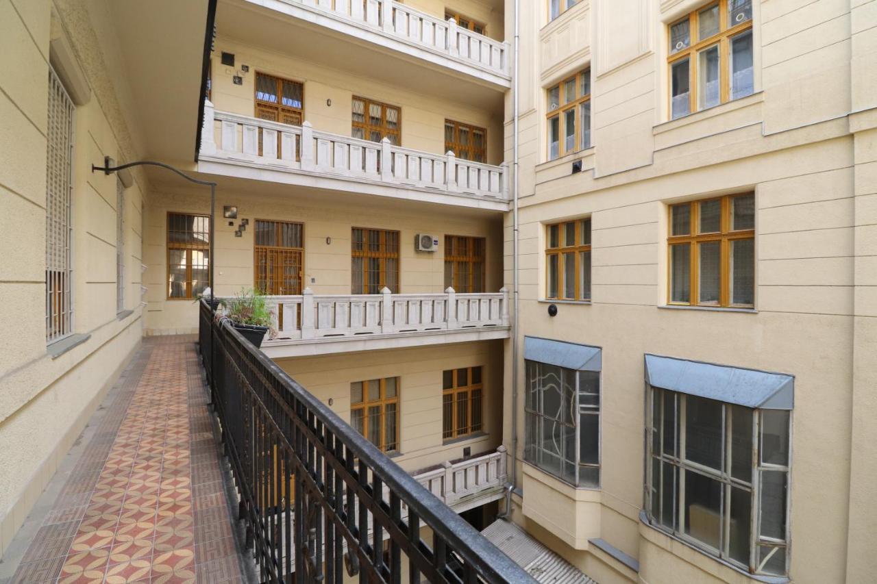 Broadway Downtown Deluxe Budapeste Exterior foto